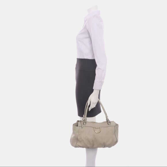 Gucci GG Signature Abbey Tote - Picture 2 of 16